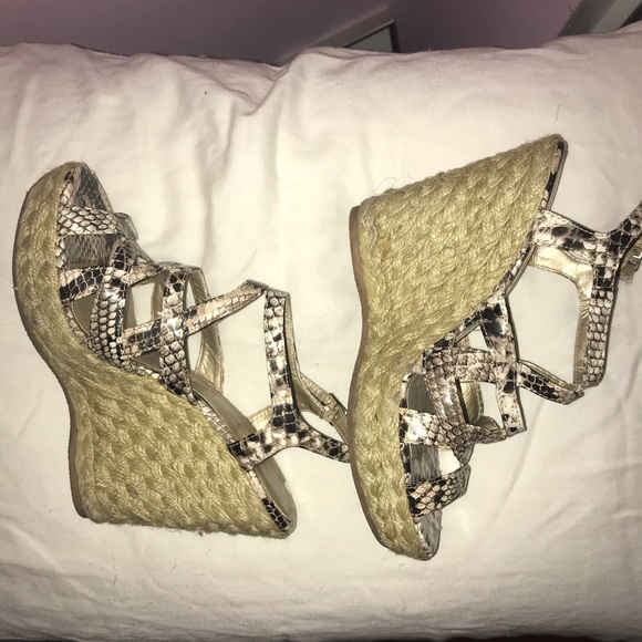 Nine West Wedge strappy sandals - Picture 7 of 8